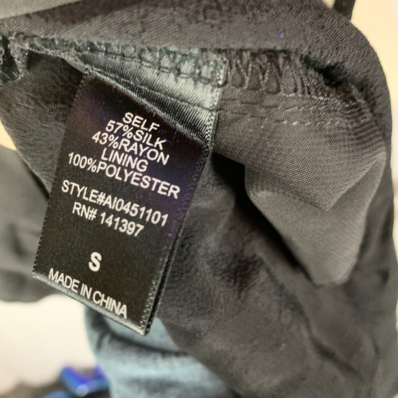 ASTR Black Top With Cross back - Picture 4 of 4